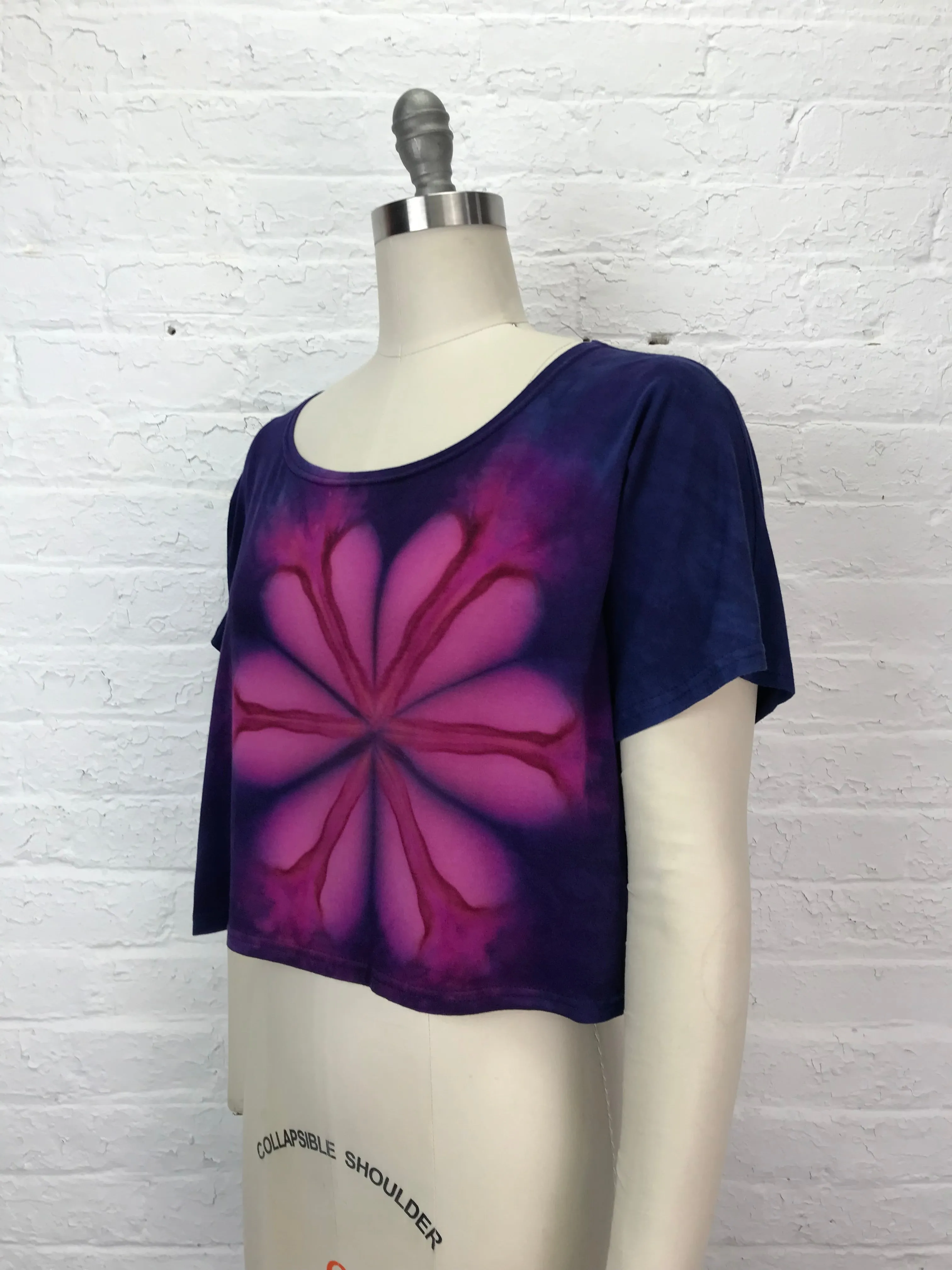 Astrid Crop Top in Amethyst Daisy - One Size